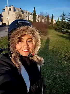 Snapshot of bellapaty chatting on February 20, 5:07 pm bellapaty online show from February 20, 5:07 pm