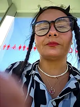 Snapshot of bellapaty chatting on September 11, 4:07 pm bellapaty online show from September 11, 4:07 pm