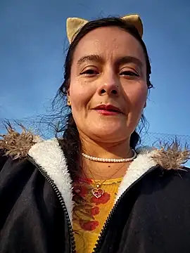 Snapshot of bellapaty chatting on October 3, 7:05 am bellapaty online show from October 3, 7:05 am