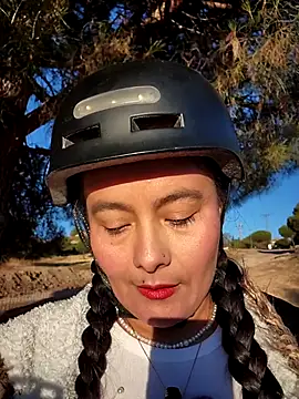 Snapshot of bellapaty chatting on October 6, 7:06 am bellapaty online show from October 6, 7:06 am