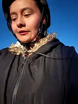 Snapshot of bellapaty chatting on October 7, 7:16 am bellapaty online show from October 7, 7:16 am