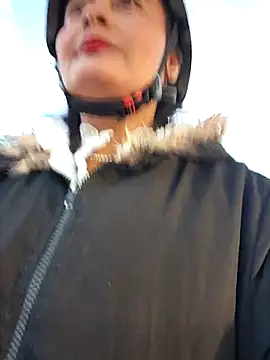 Snapshot of bellapaty chatting on October 9, 7:17 am bellapaty online show from October 9, 7:17 am