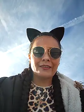 Snapshot of bellapaty chatting on October 20, 7:53 am bellapaty online show from October 20, 7:53 am