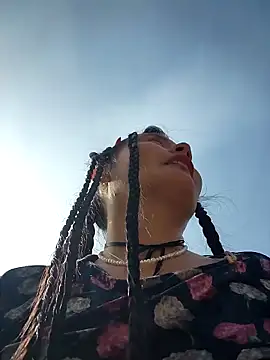 Snapshot of bellapaty chatting on March 5, 9:49 am bellapaty online show from March 5, 9:49 am