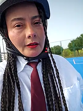 Snapshot of bellapaty chatting on April 10, 8:52 am bellapaty online show from April 10, 8:52 am