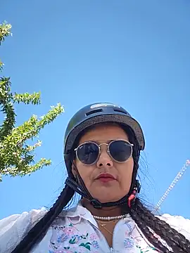 bellapaty online show from June 4, 8:20 am