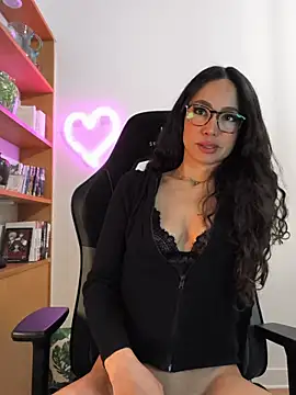 Naughty-Jessie online show from February 6, 10:40 am