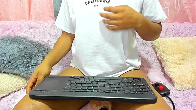 iisabella gonzalez online show from February 25, 6:47 am