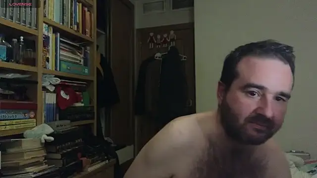 curiosillo83 online show from January 18, 12:02 am