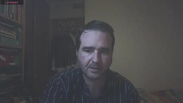 curiosillo83 online show from February 2, 9:13 pm