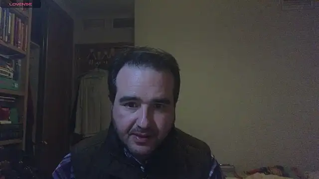 curiosillo83 online show from February 3, 8:03 pm