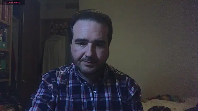 curiosillo83 online show from February 3, 11:05 pm