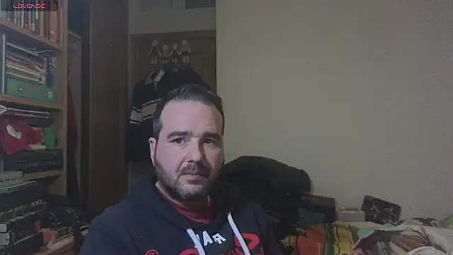 curiosillo83 online show from February 14, 7:23 pm