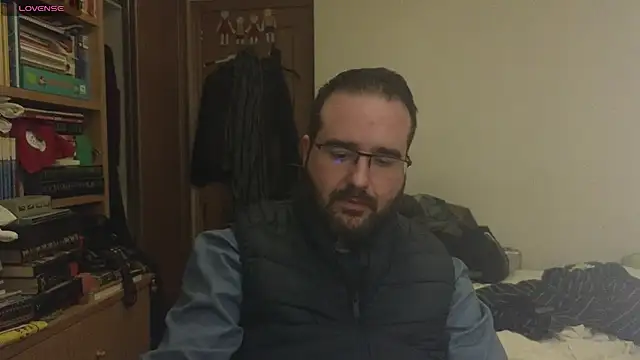 curiosillo83 online show from February 26, 7:38 pm
