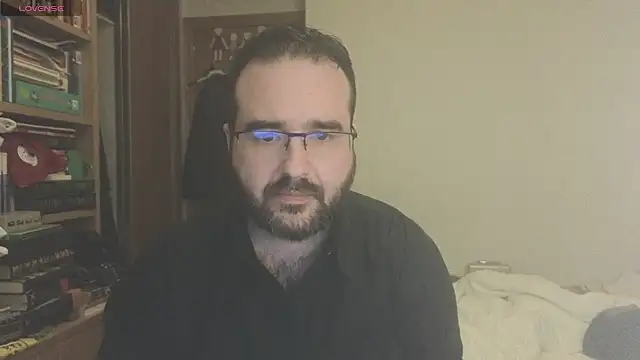 curiosillo83 online show from March 4, 3:15 pm