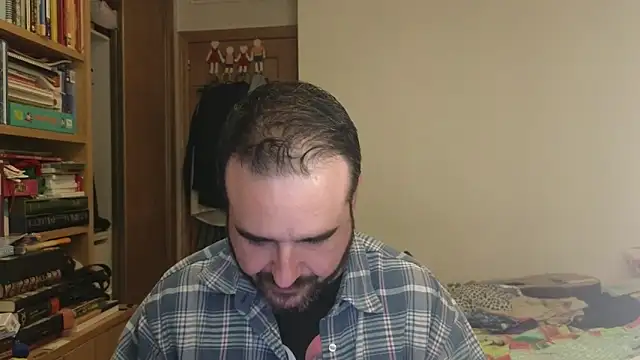 curiosillo83 online show from October 31, 3:57 pm