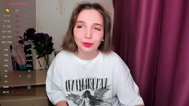 KindHazelHere  online show from January 14, 1:04 am
