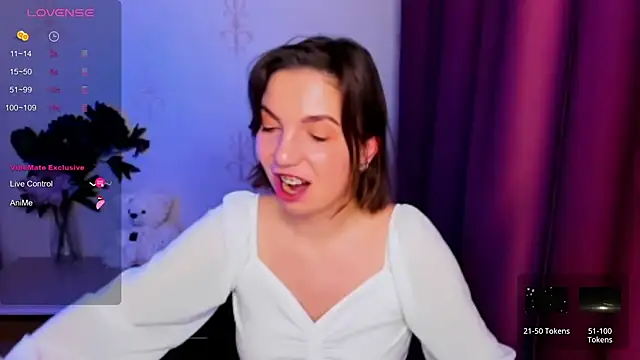 KindHazelHere  online show from December 16, 3:44 am