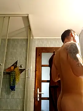 Snapshot of Medelin92 chatting on March 29, 10:04 am Medelin92 online show from March 29, 10:04 am