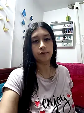 Giuliana90 online show from March 31, 3:19 am