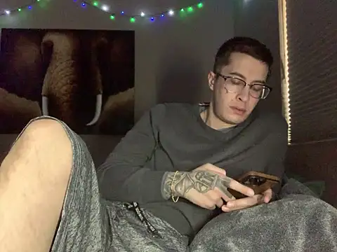 Bwcjoshbanks online show from February 26, 12:20 am