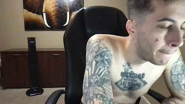 Snapshot of Bwcjoshbanks chatting on June 19, 6:12 pm Bwcjoshbanks online show from June 19, 6:12 pm