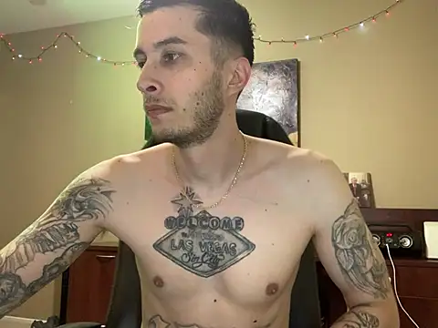 Snapshot of Bwcjoshbanks chatting on June 28, 6:41 am Bwcjoshbanks online show from June 28, 6:41 am