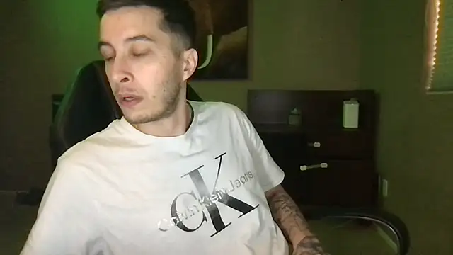 Snapshot of Bwcjoshbanks chatting on June 28, 11:11 pm Bwcjoshbanks online show from June 28, 11:11 pm