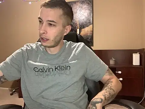 Snapshot of Bwcjoshbanks chatting on July 7, 8:35 pm Bwcjoshbanks online show from July 7, 8:35 pm