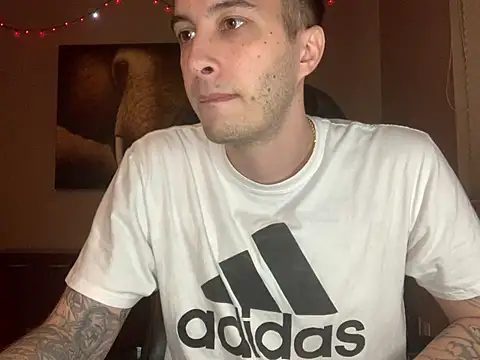 Snapshot of Bwcjoshbanks chatting on July 23, 4:43 am Bwcjoshbanks online show from July 23, 4:43 am