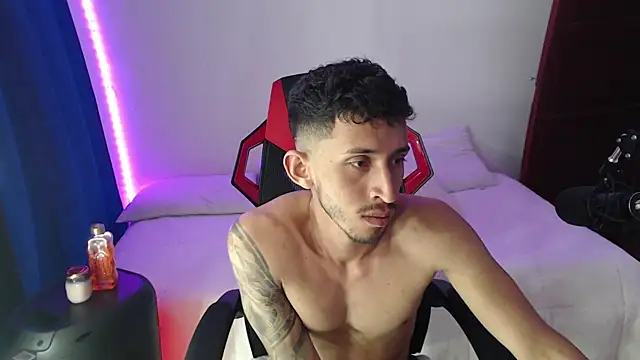 stevenSEX123 online show from December 29, 11:08 pm