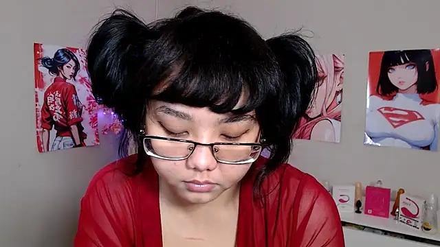 Snapshot of Moertomlly chatting on October 10, 4:44 am Moertomlly online show from October 10, 4:44 am