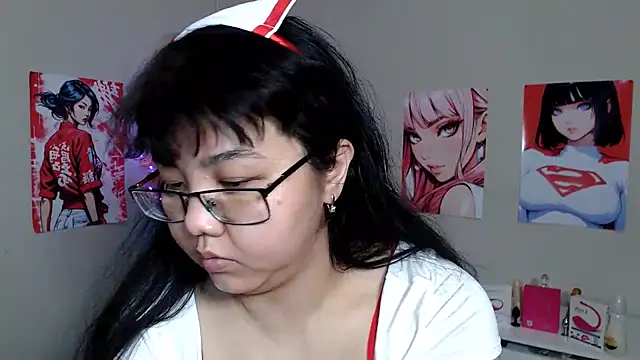 Snapshot of Moertomlly chatting on October 28, 4:27 am Moertomlly online show from October 28, 4:27 am