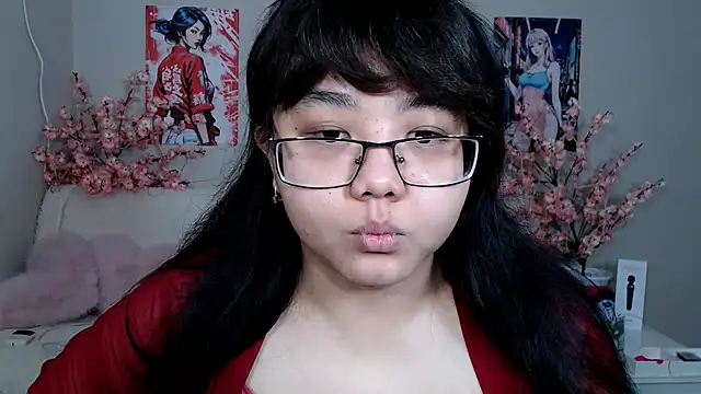 Snapshot of Moertomlly chatting on April 30, 3:35 am Moertomlly online show from April 30, 3:35 am