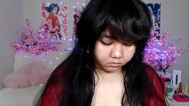 Snapshot of Moertomlly chatting on May 9, 4:06 am Moertomlly online show from May 9, 4:06 am
