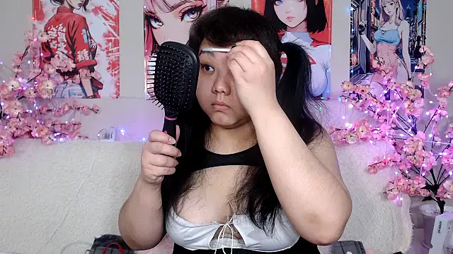 Snapshot of Moertomlly chatting on May 27, 4:42 am Moertomlly online show from May 27, 4:42 am
