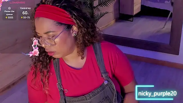  nickypurple  online show from January 31, 12:18 pm