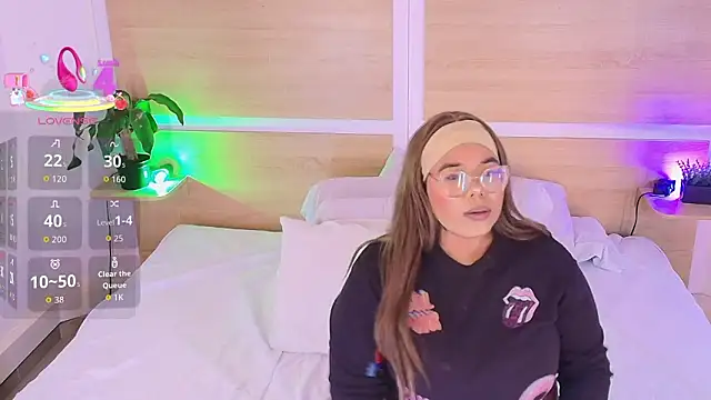  nickypurple  online show from February 2, 7:12 pm