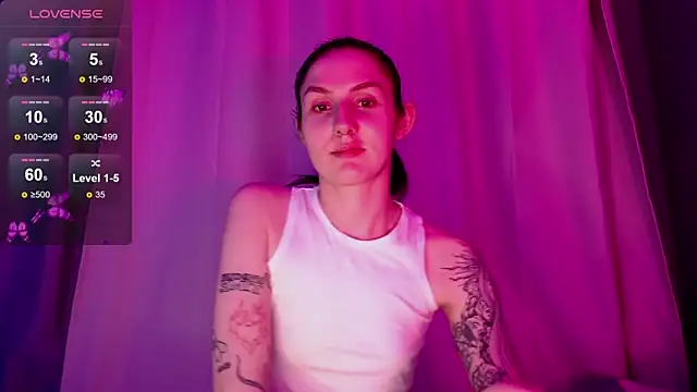 NiaEllis online show from January 17, 12:31 am