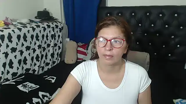 jellyfishhot online show from February 18, 11:01 pm