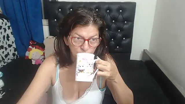 jellyfishhot online show from May 23, 9:24 am