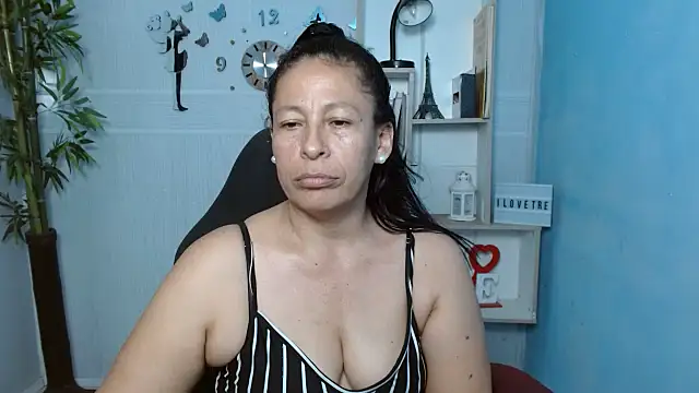 mature martina online show from March 4, 11:11 pm