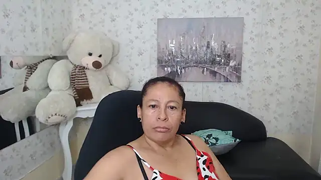 mature martina online show from April 17, 9:51 pm