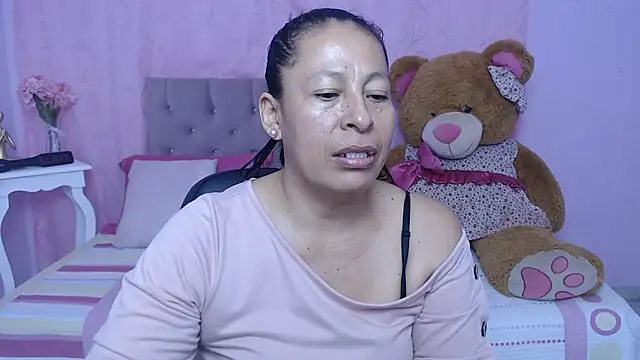 mature martina online show from July 2, 10:27 pm