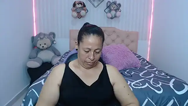 mature martina online show from July 30, 11:04 pm