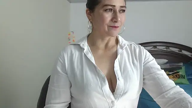 ruby-milf1 online show from December 18, 9:40 pm