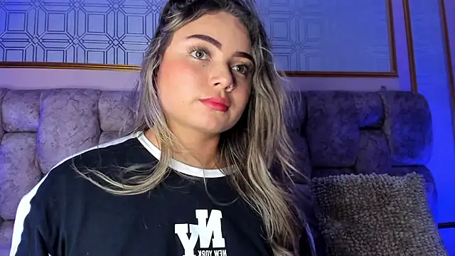 AnnyLopezz  online show from December 30, 7:26 am