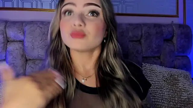 AnnyLopezz  online show from January 7, 3:57 am