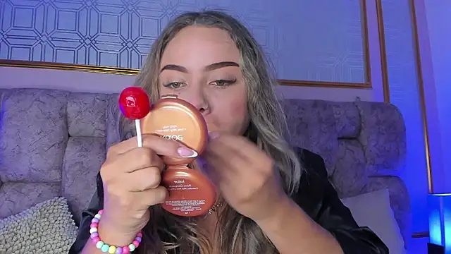 AnnyLopezz  online show from January 14, 7:38 am