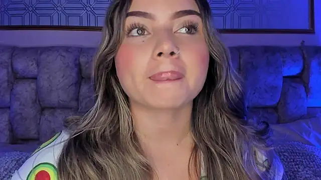 AnnyLopezz  online show from March 12, 3:46 am